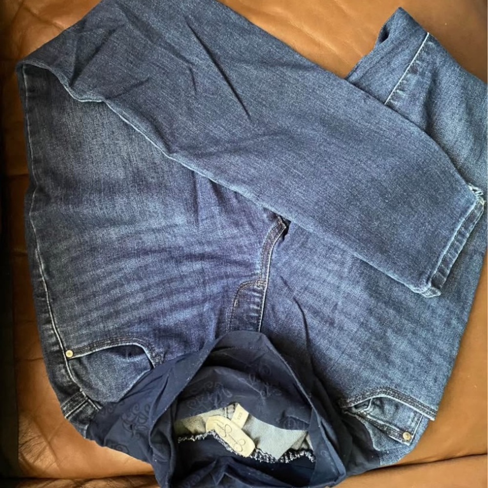 Maternity jean bundle - Picture 3 of 9